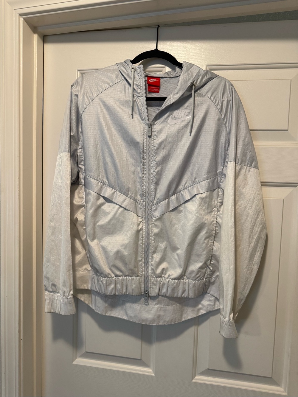 Nike White & Light Gray Hooded Windbreaker Jacket